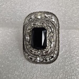 Vintage Silver‑Tone Brooch – Black Stone & Clear Rhinestones, Art Deco Style